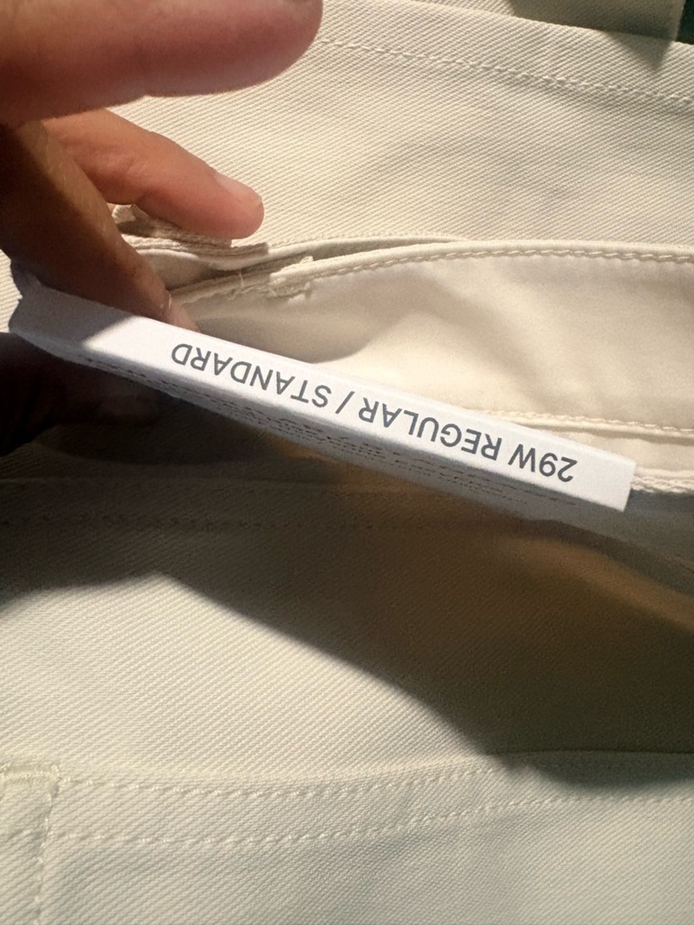 Lululemon - Picture 7 of 8